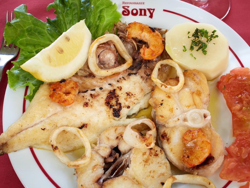 Pension Restaurante Sony メリーデ エクステリア 写真